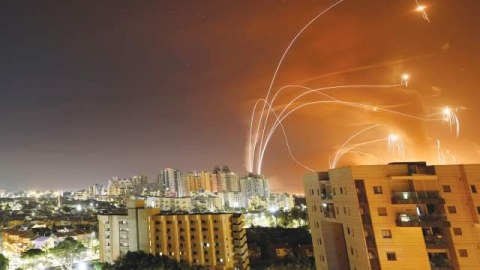 ABŞ İsrailin raket sistemləri üçün 1 milyard dollar ayırır
