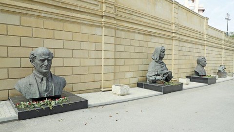 Nazirlik abidələrin ucaldılması qaydasını açıqladı