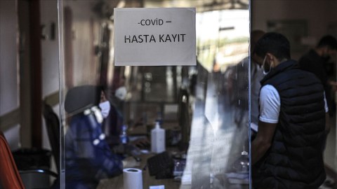 Türkiyədə daha 221 nəfər virusun qurbanı oldu