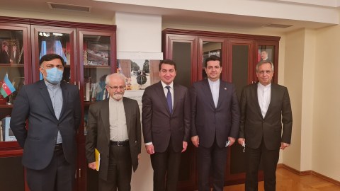 Hikmət Hacıyev İran xarici işlər nazirinin müavini ilə görüşdü
