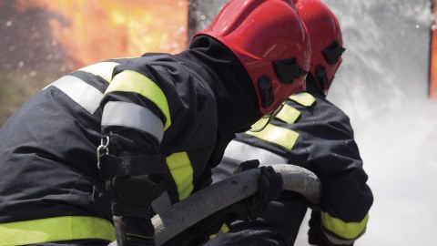 Bakıda səkkiz mağaza yanıb