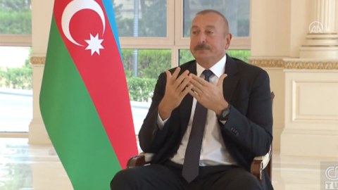 İlham Əliyev köçkünlərdən danışarkən kövrəldi - VİDEO