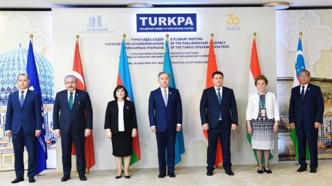 Türküstan Bəyannaməsi qəbul olundu