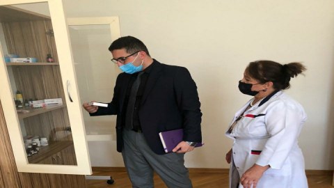 Ombudsmanın əməkdaşları Şəkidə uşaq evində olublar 