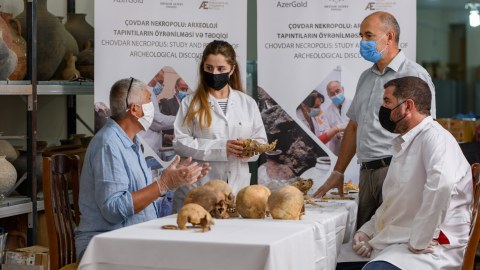 Çovdardakı tapıntılar analiz olunur