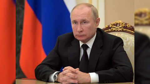 Putinin özünütəcrid rejimi başa çatdı