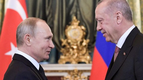 Putin Ərdoğanla bu mövzunu müzakirə etməyəcək