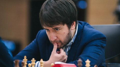 Teymur Rəcəbov Aronyana qalib gəldi