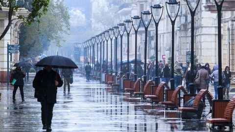Sabah Bakıya yağış, rayonlara qar YAĞACAQ