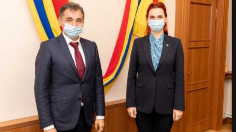 Səfir Moldovanın daxili işlər naziri ilə görüşdü