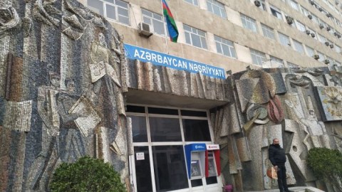“Azərbaycan” Nəşriyyatı “reket yuvası