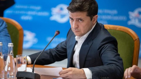 Zelenski Saakaşvilinin müdafiəsinə qalxdı