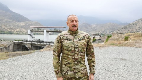 İlham Əliyevdən Sarkisyana xəbərdarlıq: “Mənim atam haqqında söz demək Serjikə çox baha başa gələr”