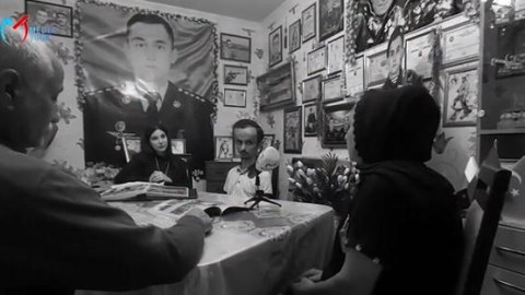 “Ana, sənə baxa bilmirəm, gülməyim tutur” - gülüşü ilə yaddaşlarda qalan KAPİTAN