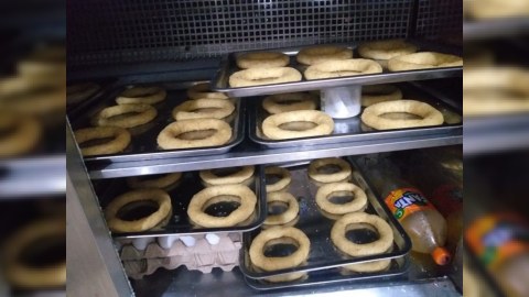 Bakıda şirniyyat sexi bağlandı - FOTO