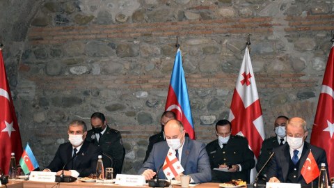 Üç ölkənin müdafiə nazirləri bir arada - FOTOLAR