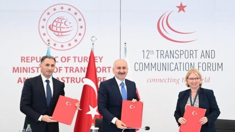 Bakı-Tbilisi-Qars dəmir yolu xəttilə bağlı PROTOKOL
