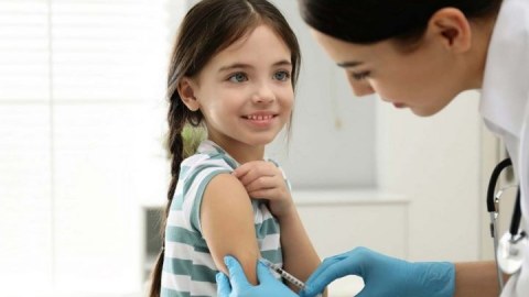 Uşaqlara “Pfizer” vaksini vurulmasının səbəbi AÇIQLANDI