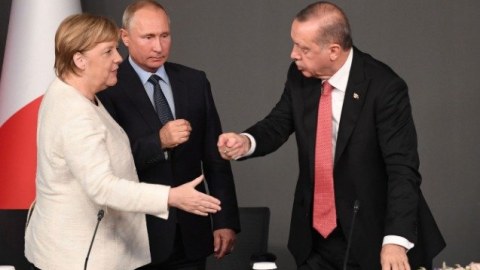 Yaxın Şərq uğrunda mübarizə: Türkiyə hansı tərəfdə olacaq... 