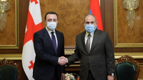 Paşinyan və Qaribaşvili arasında GÖRÜŞ