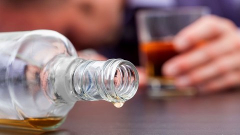 Rusiyada saxta içkidən ölənlərin sayı 34-ə çatdı