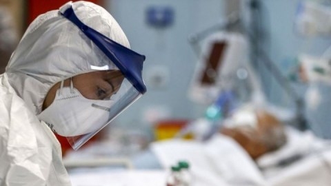 Koronavirus statistikası: 611 yoluxma, 13 ölüm