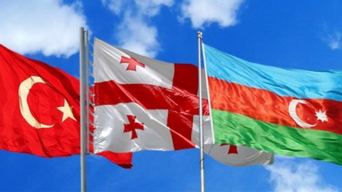 Gürcü siyasətçi: “Türk, müsəlman olmağa razıyıq, təki Rusiya bura gəlməsin”