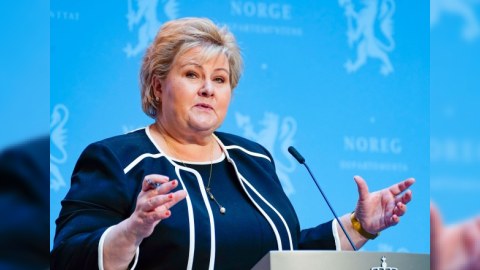 Norveçin Baş naziri və hökuməti istefa verdi
