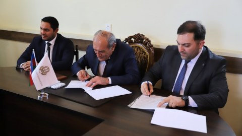 Universitetlə bank arasında MEMORANDUM