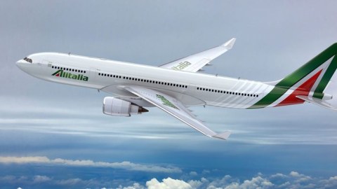 İtaliyanın ən böyük aviaşirkəti bağlanır