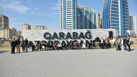 Tələbələr Hərbi Qənimətlər Parkında - FOTOLAR