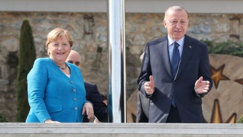 Ərdoğanla Merkel arasında koalisiya POLEMİKASI