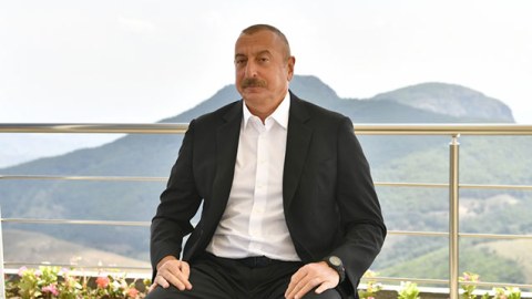 Prezident: "9 ayda neft sənayesi 20 faiz artıb"
