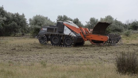 Azərbaycan Slovakiyadan minatəmizləmə maşınları gətirəcək