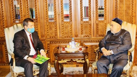 Səfir: “Allahşükür Paşazadə kimi ağsaqqala cəmiyyətin ehtiyacı var” 