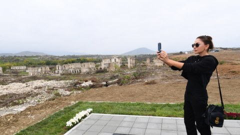 Mehriban Əliyeva: Qayıdışın həyəcan və sevincini sizinlə bölüşürəm!