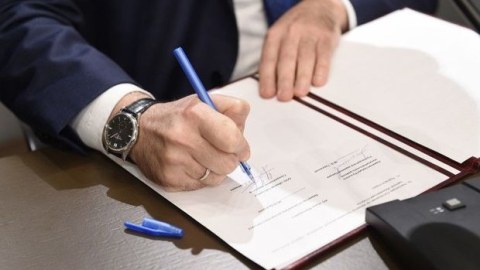 Əli İnsanovun partiyası qeydiyyata alındı