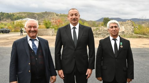 Prezident Şəhriyar Məmmədyarovun atası ilə görüşüb - FOTO