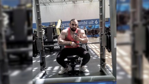 Bakıda idmançı zalda ölü tapıldı - FOTO