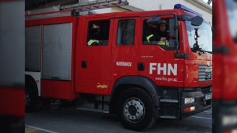 Bakıda fabrik alovlandı