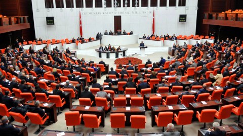 Türkiyənin İraq və Suriyaya qoşun göndərmə müddəti UZADILDI