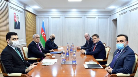 Əli Əsədov BP-nin nümayəndə heyəti ilə görüşüb
