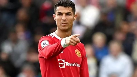 Ronaldu 5-ci dəfə ata olur
