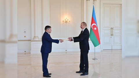 İlham Əliyev iki səfirin etimadnaməsini qəbul etdi - FOTOLAR