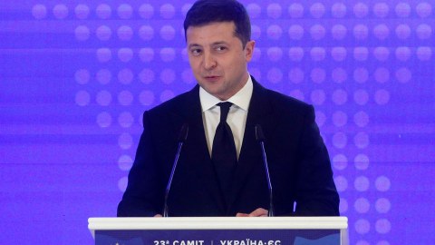 Zelenski: “Bayraktar”ı müdafiə məqsədilə istifadə edirik”