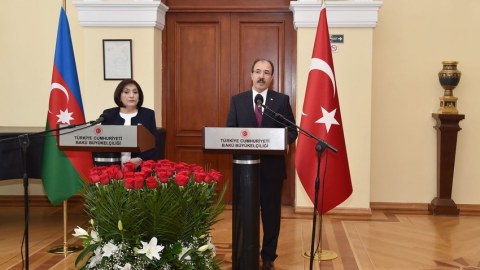 Bakıda Cümhuriyyət Günü - FOTOLAR