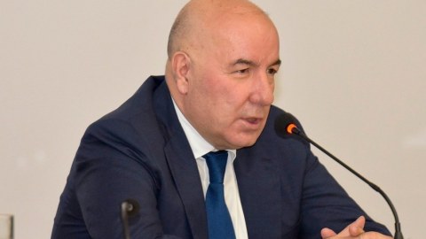 Manatı devalvasiya riski gözləyir? - AÇIQLAMA