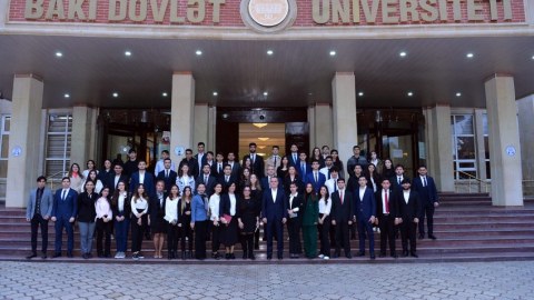 Ceyhun Bayramov mühazirə OXUDU