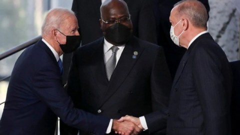 Ərdoğanla Bayden ayaqüstü görüşdü