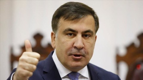 Saakaşvilinin aclıq aksiyası ələ salındı: “Gündə 3 litr limonad içir”